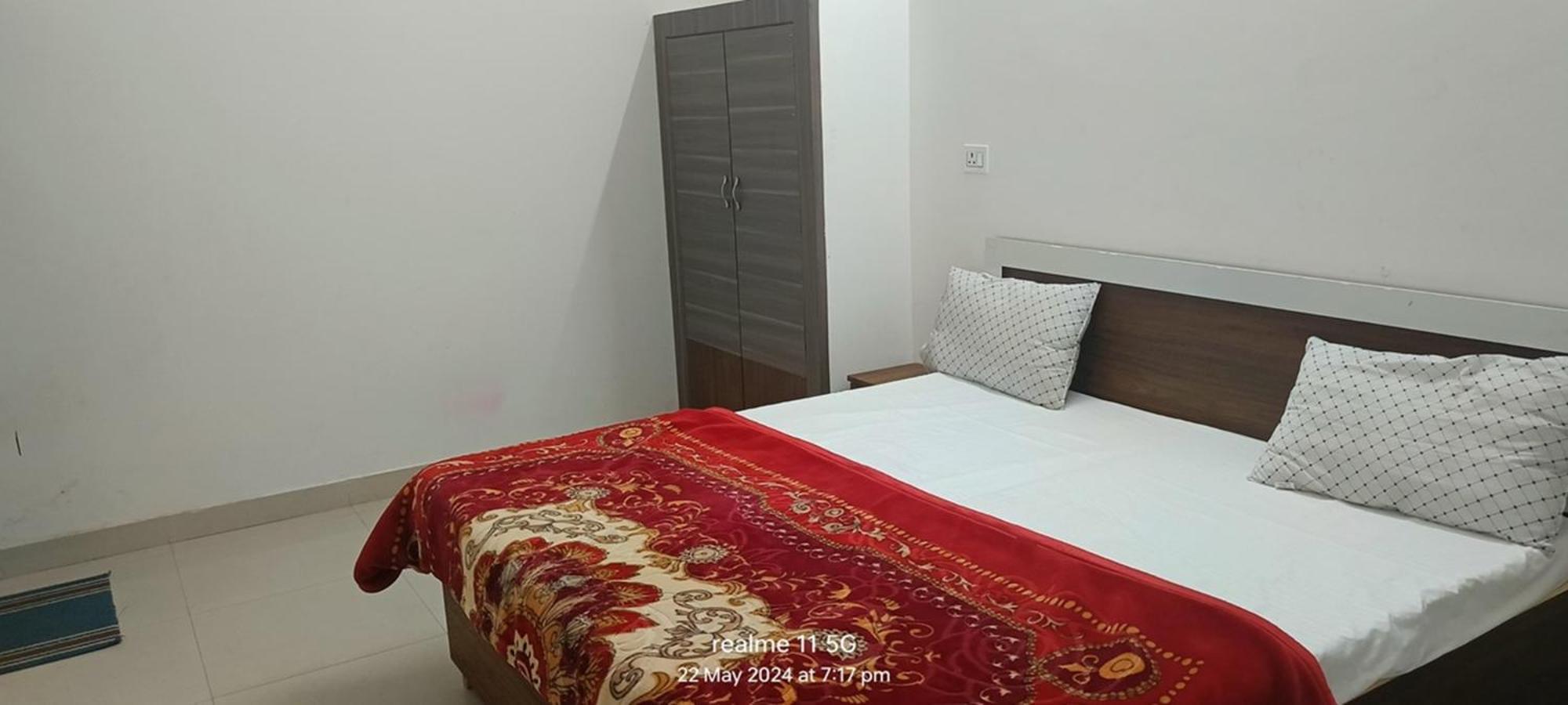 Geeta Dham Otel Vrindāvan Dış mekan fotoğraf