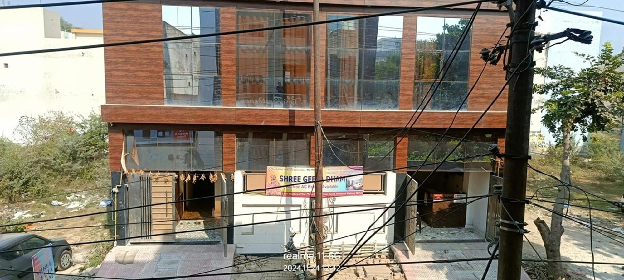 Geeta Dham Otel Vrindāvan Dış mekan fotoğraf