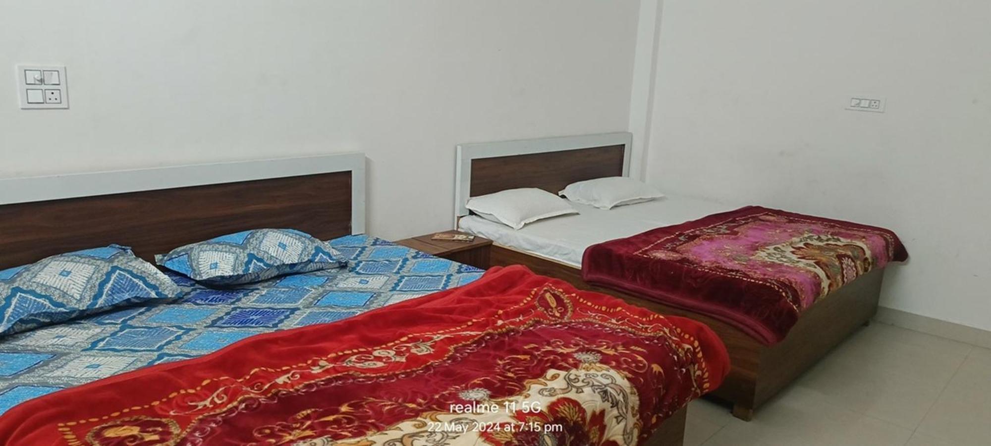Geeta Dham Otel Vrindāvan Dış mekan fotoğraf